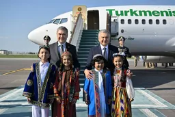 За полгода Узбекистан посетили 164 тысяч граждан Туркменистана